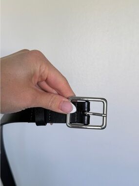 Aritzia Classic Black Leather women’s Belt with Silver Buckle